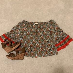 NWOT Solitaire Off Shoulder Bell Sleeve Boho Shirt